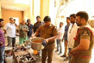 Naara Rohith Cooks Fish Curry on The Sets of Shamanthakamani Movie